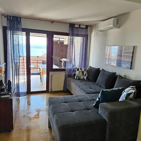 Apartament With Heated Outdoor Swimming Pool 9x4m Selce