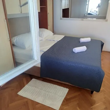 With Swimming Pool 9x4m 아파트 셀스