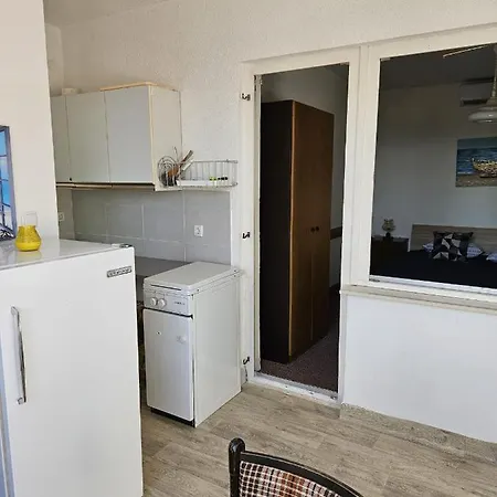 Apartment With Swimming Pool 9x4m Selce