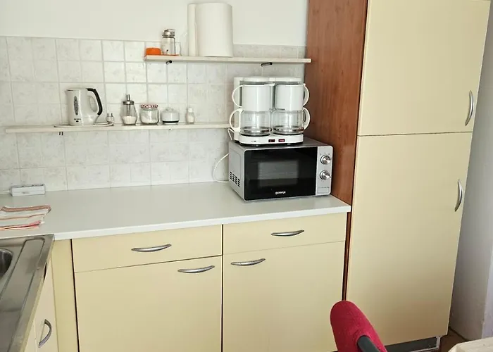 Lägenhet With Swimming Pool 9x4m *